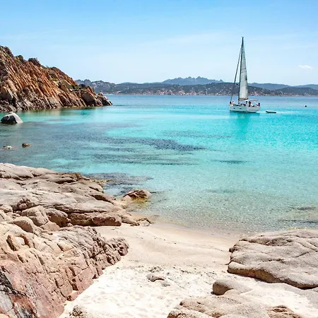 Bilancia Iv 30' Porto Cervo, Private Garden & Sea View アパート